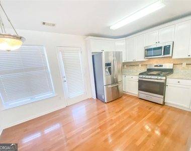 1068 S Gordon Road - Photo Thumbnail 19