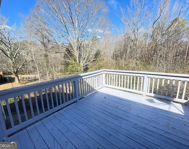 1068 S Gordon Road - Photo Thumbnail 18