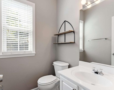 6250 Whirlaway Drive - Photo Thumbnail 2