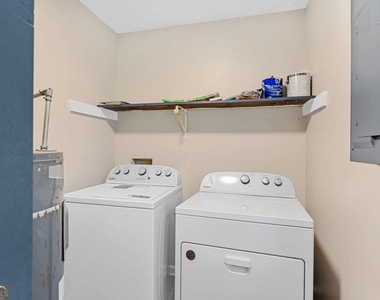 217 Tanglewood Drive - Photo Thumbnail 15