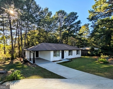 537 Eastside Drive - Photo Thumbnail 1
