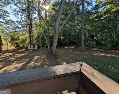 537 Eastside Drive - Photo Thumbnail 18