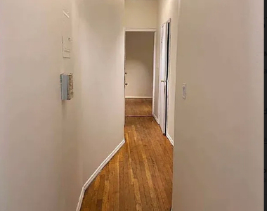 447 West 37th Street - Photo Thumbnail 3