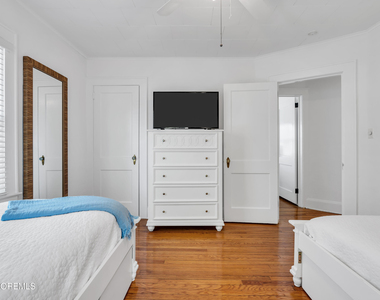111 Chicago Boulevard - Photo Thumbnail 22