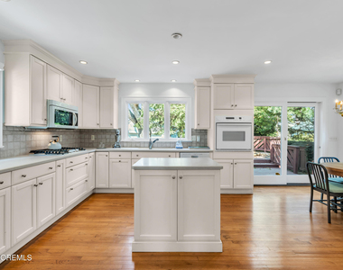 111 Chicago Boulevard - Photo Thumbnail 13