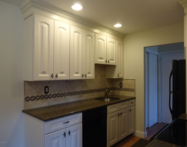 142 Cross Slope Court - Photo Thumbnail 5