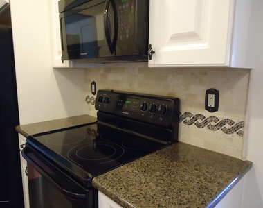 142 Cross Slope Court - Photo Thumbnail 10