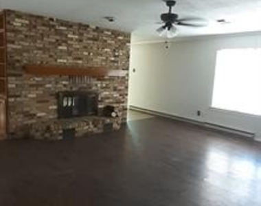 1202 Honeysuckle Drive - Photo Thumbnail 2
