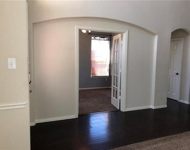 3821 Sandlin Street - Photo Thumbnail 2