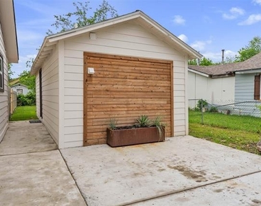 601 Pearson Avenue - Photo Thumbnail 1