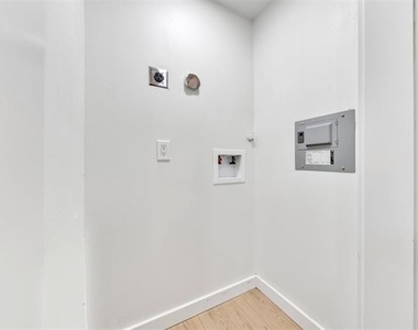 601 Pearson Avenue - Photo Thumbnail 7