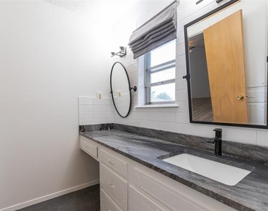 3409 High Meadows Drive - Photo Thumbnail 22