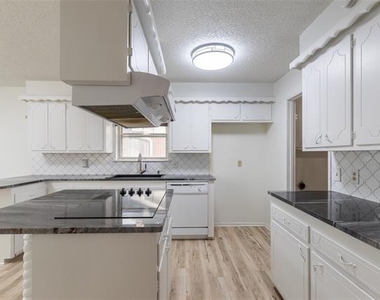 3409 High Meadows Drive - Photo Thumbnail 10