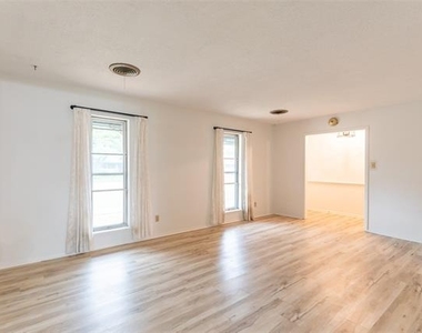 3409 High Meadows Drive - Photo Thumbnail 3