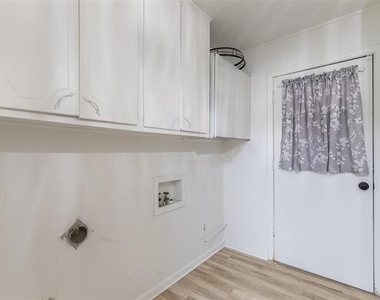 3409 High Meadows Drive - Photo Thumbnail 15