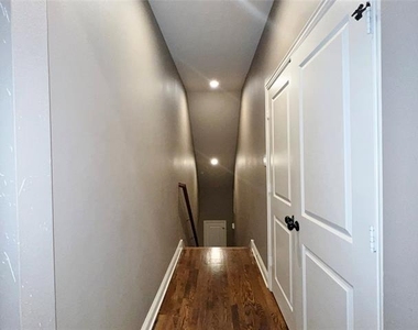 1312 W Jefferson Street - Photo Thumbnail 13