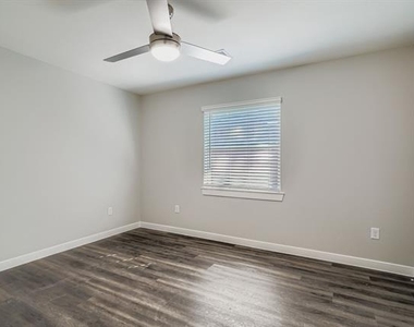3809 Misty Meadow Drive - Photo Thumbnail 9