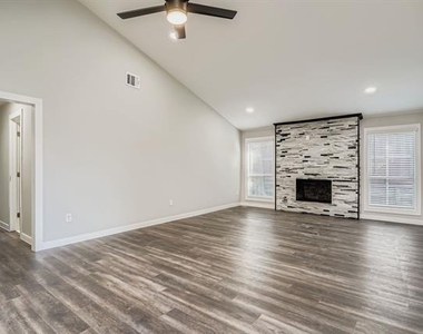 3809 Misty Meadow Drive - Photo Thumbnail 2
