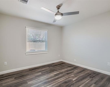 3809 Misty Meadow Drive - Photo Thumbnail 10