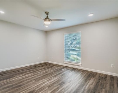 3809 Misty Meadow Drive - Photo Thumbnail 6