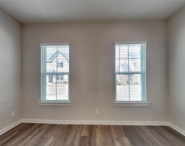 1029 Fallgate Drive - Photo Thumbnail 1