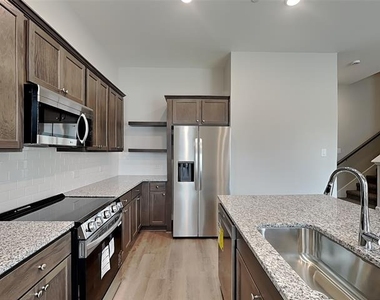 1029 Fallgate Drive - Photo Thumbnail 4