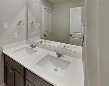 1029 Fallgate Drive - Photo Thumbnail 15
