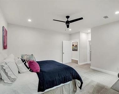 5206 Slate Street - Photo Thumbnail 21