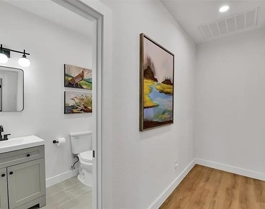 5206 Slate Street - Photo Thumbnail 27