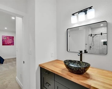 5206 Slate Street - Photo Thumbnail 24