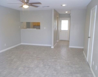 1502 Cardinal Drive - Photo Thumbnail 1