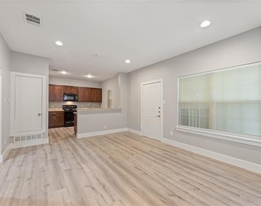 13609 W Pinnacle Circle - Photo Thumbnail 5