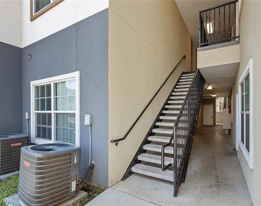 13609 W Pinnacle Circle - Photo Thumbnail 21