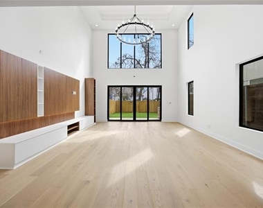 4220 Munger Avenue - Photo Thumbnail 9