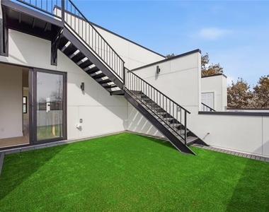 4220 Munger Avenue - Photo Thumbnail 25