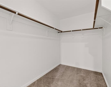 4009 Mockingbird Lane - Photo Thumbnail 20