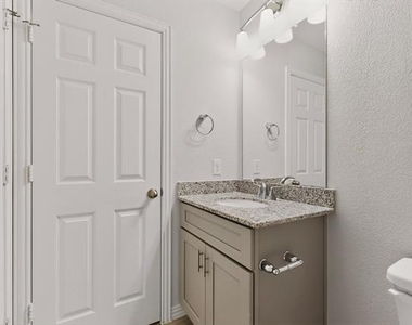 4009 Mockingbird Lane - Photo Thumbnail 23