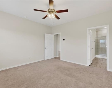 4009 Mockingbird Lane - Photo Thumbnail 16