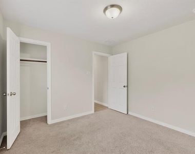 4009 Mockingbird Lane - Photo Thumbnail 29