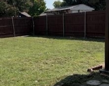 1834 Sage Drive - Photo Thumbnail 7