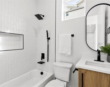 815 E 5th Avenue - Photo Thumbnail 13