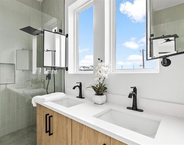 815 E 5th Avenue - Photo Thumbnail 17