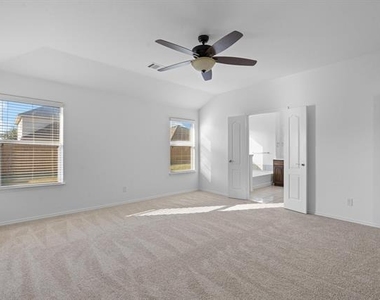 4013 Winter Springs Drive - Photo Thumbnail 12