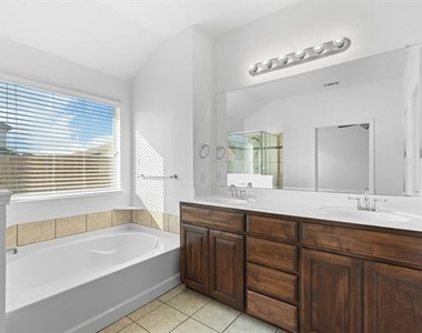 4013 Winter Springs Drive - Photo Thumbnail 5