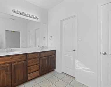 4013 Winter Springs Drive - Photo Thumbnail 4