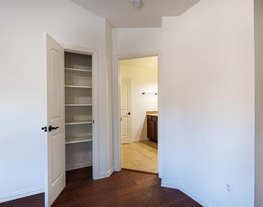 394 Teague Drive - Photo Thumbnail 34