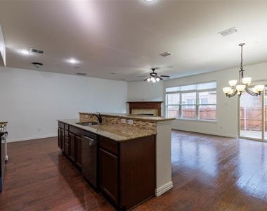 394 Teague Drive - Photo Thumbnail 12