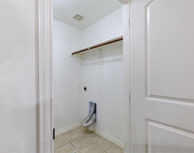 394 Teague Drive - Photo Thumbnail 28
