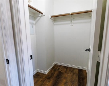 394 Teague Drive - Photo Thumbnail 30