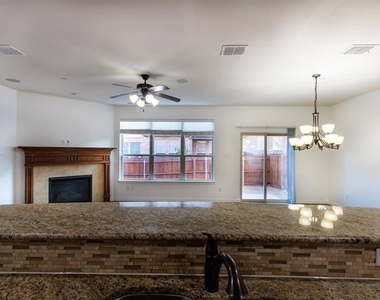394 Teague Drive - Photo Thumbnail 8